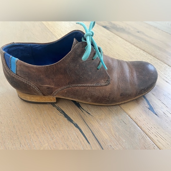 John Fluevog CBC Radio Derby Oxford Shoes Brown Leather Turquoise Women 8.5 - Picture 11 of 15